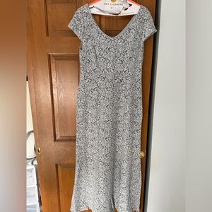 Alex Evenings Gray Floral Lace Maxi Dress